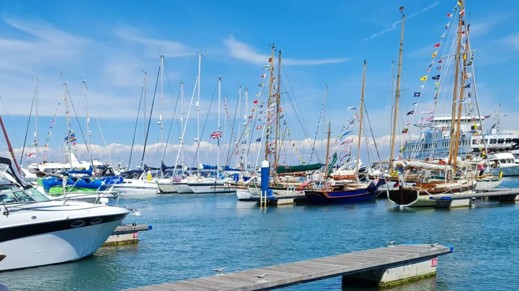 Visit Yarmouth Harbour on the isle of Wight By Boat