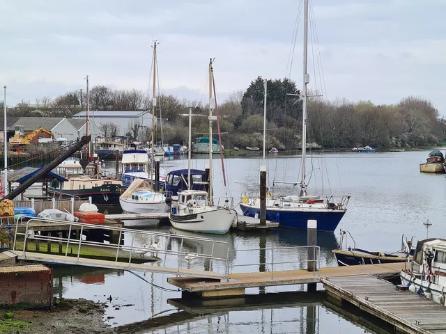 River Median Isle of Wight Island Soul