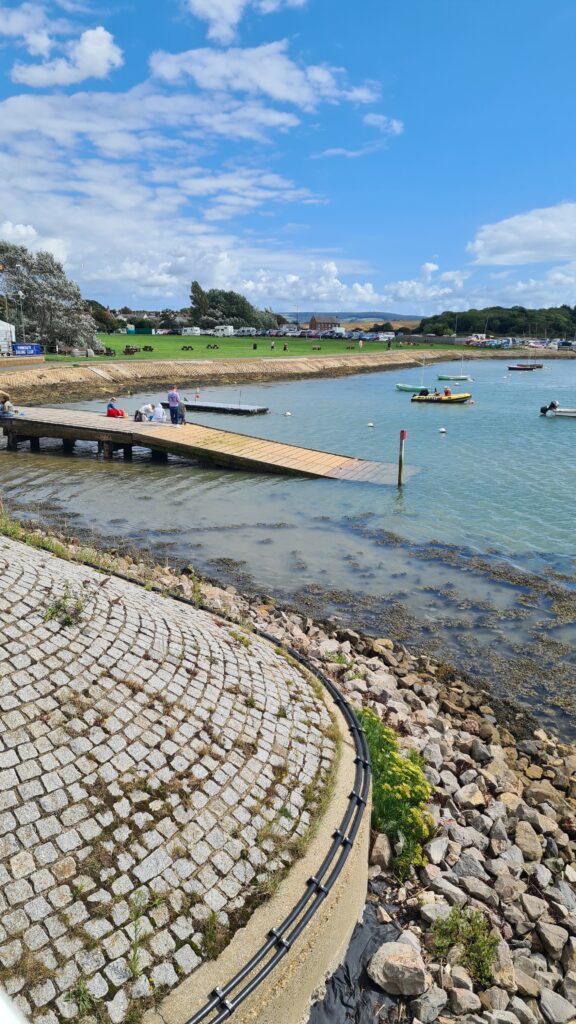 Where to go Crabbing from The River Yar Slipway Warmouth Isle of Wight