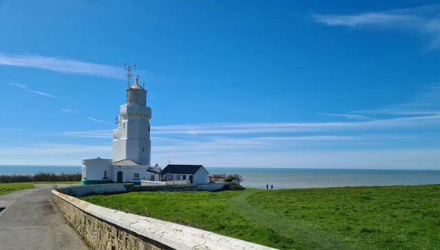 St-Catchs-Lighthouse-blue-sky